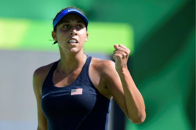 他会果断突 他会果断突