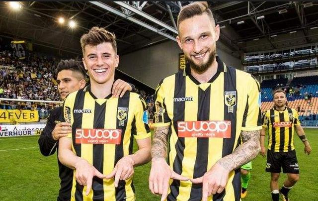 阵中星光熠 阵中星光熠