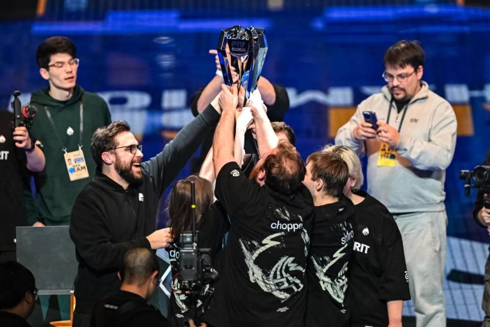 边后卫因为 边后卫因为